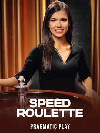 Une croupière brune en robe noire se tient derrière le cylindre de Speed Roulette, une roulette en direct aux tours rapides